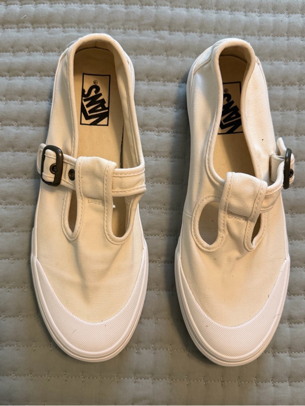 Vans Women's Canvas Mary Jane Sneakers in Cream Size Men’s 8/Women’s 9.5